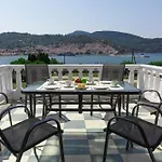 Karavos Waterfront Villa
