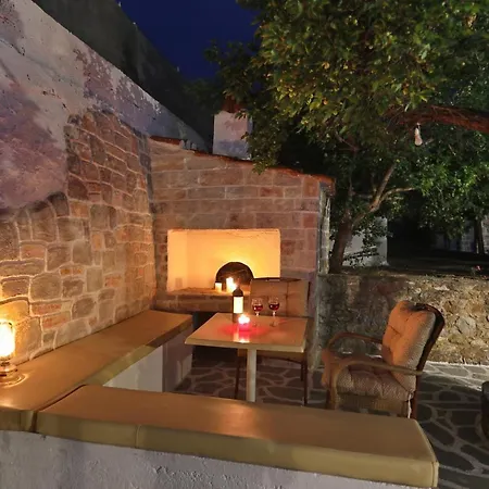 Villa Karavos Waterfront