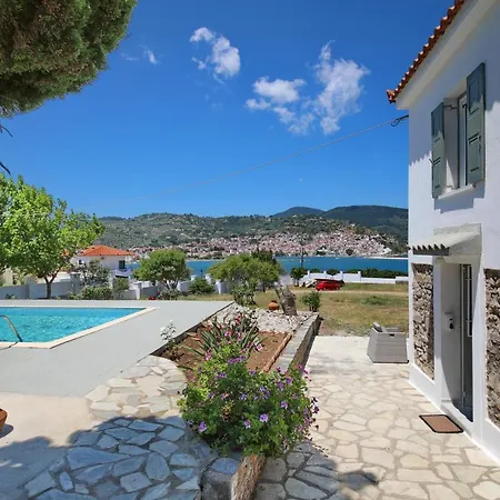 Karavos Waterfront Villa Skopelos Town