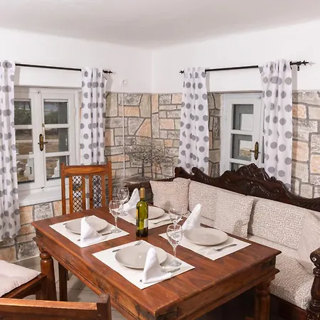 Karavos Waterfront Skopelos