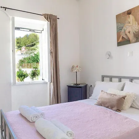 Karavos Waterfront Villa