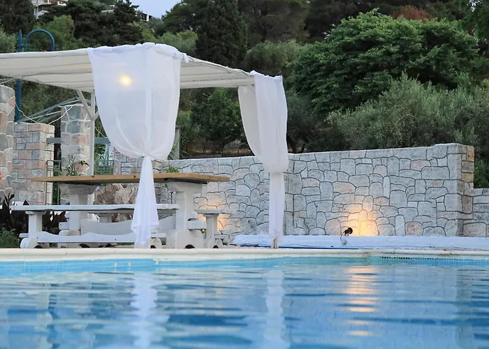 Villa Karavos Waterfront Skopelos Town